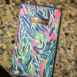 Lilly Pulitzer wrist list